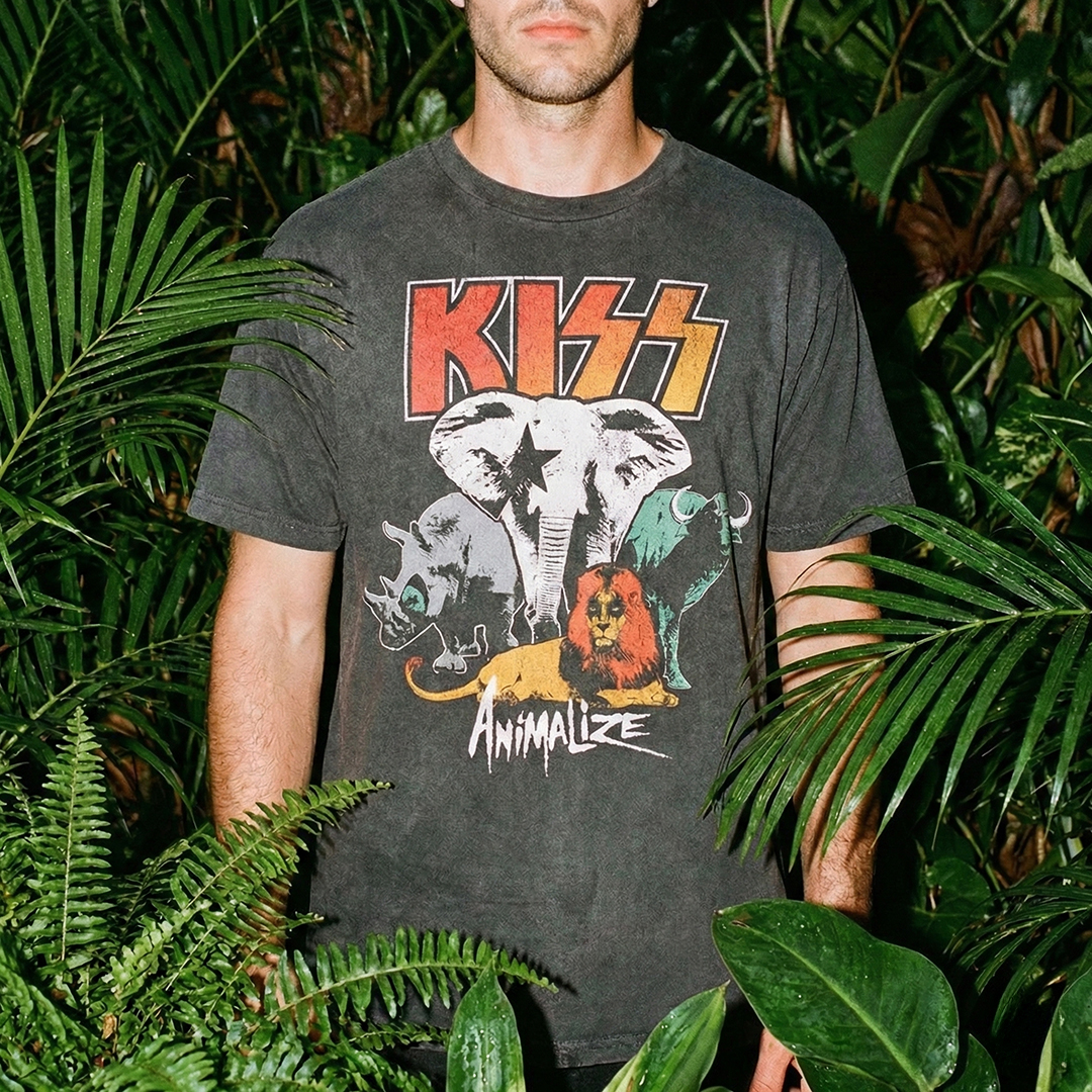 kiss-jungle-on-person